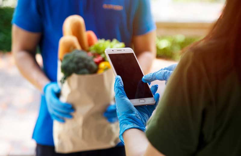 vecteezy_foodservice-providers-wearing-masks-and-gloves-stay-at-home-reduces-the-spread-of-the-covid-19-virus_2052121